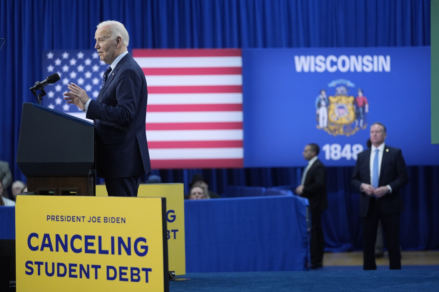President Biden pitches student loan relief in Wisconsin, then heads to Chicago to fundraise